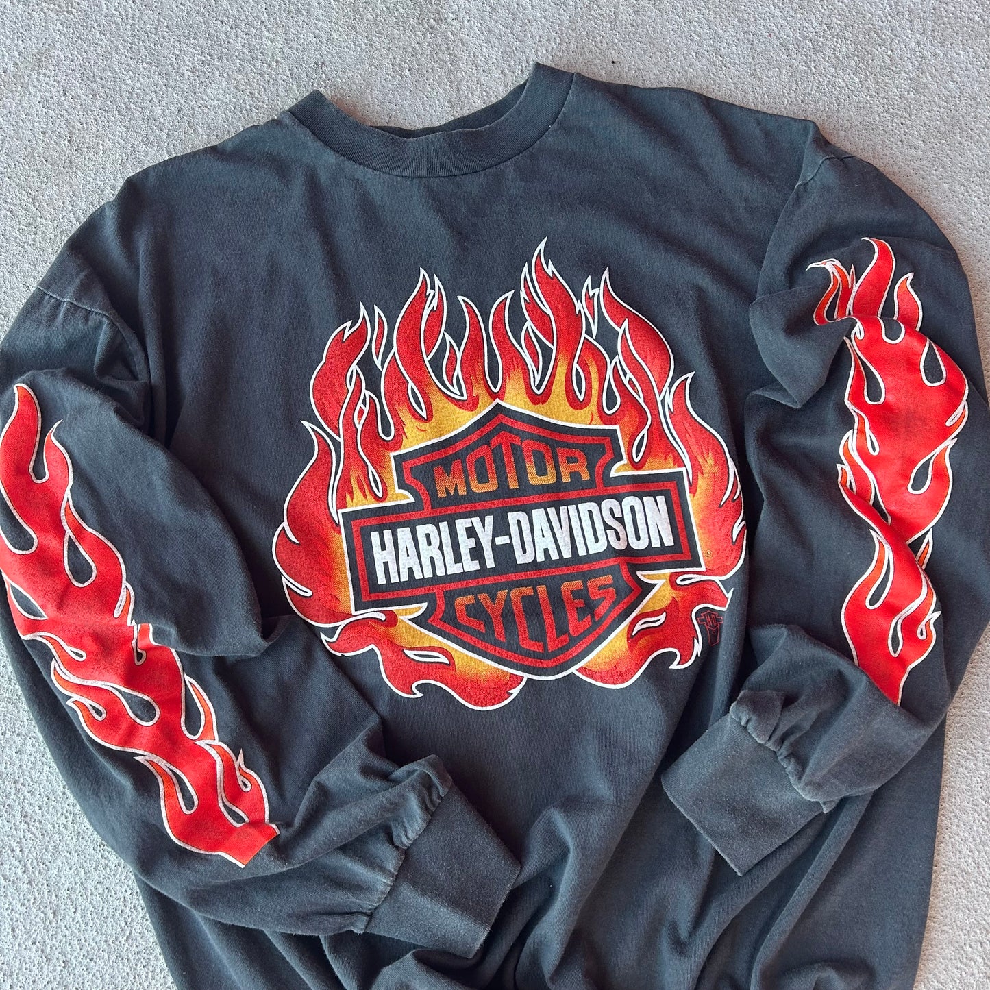 (XL) MODERN* Harley Davidson flame long sleeve