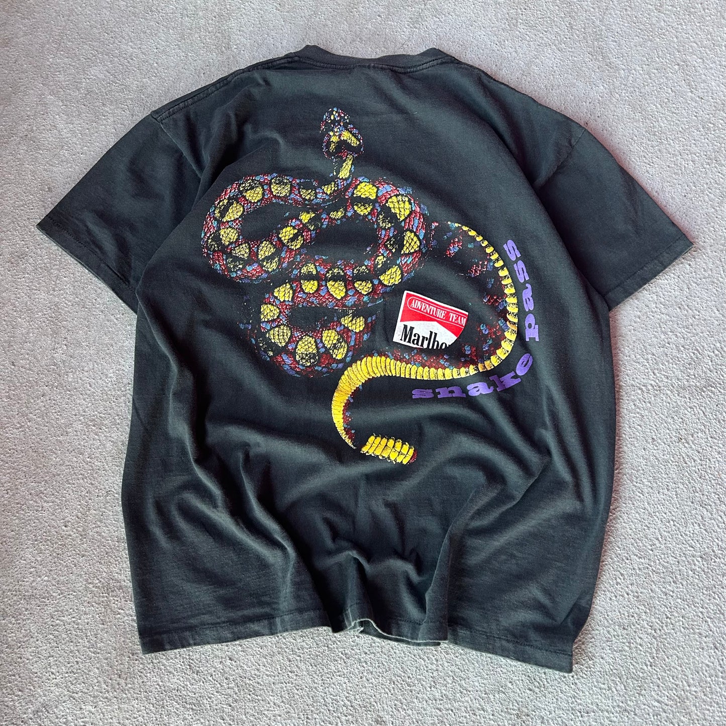 (XL) Marlboro reprint snake pass pocket tee