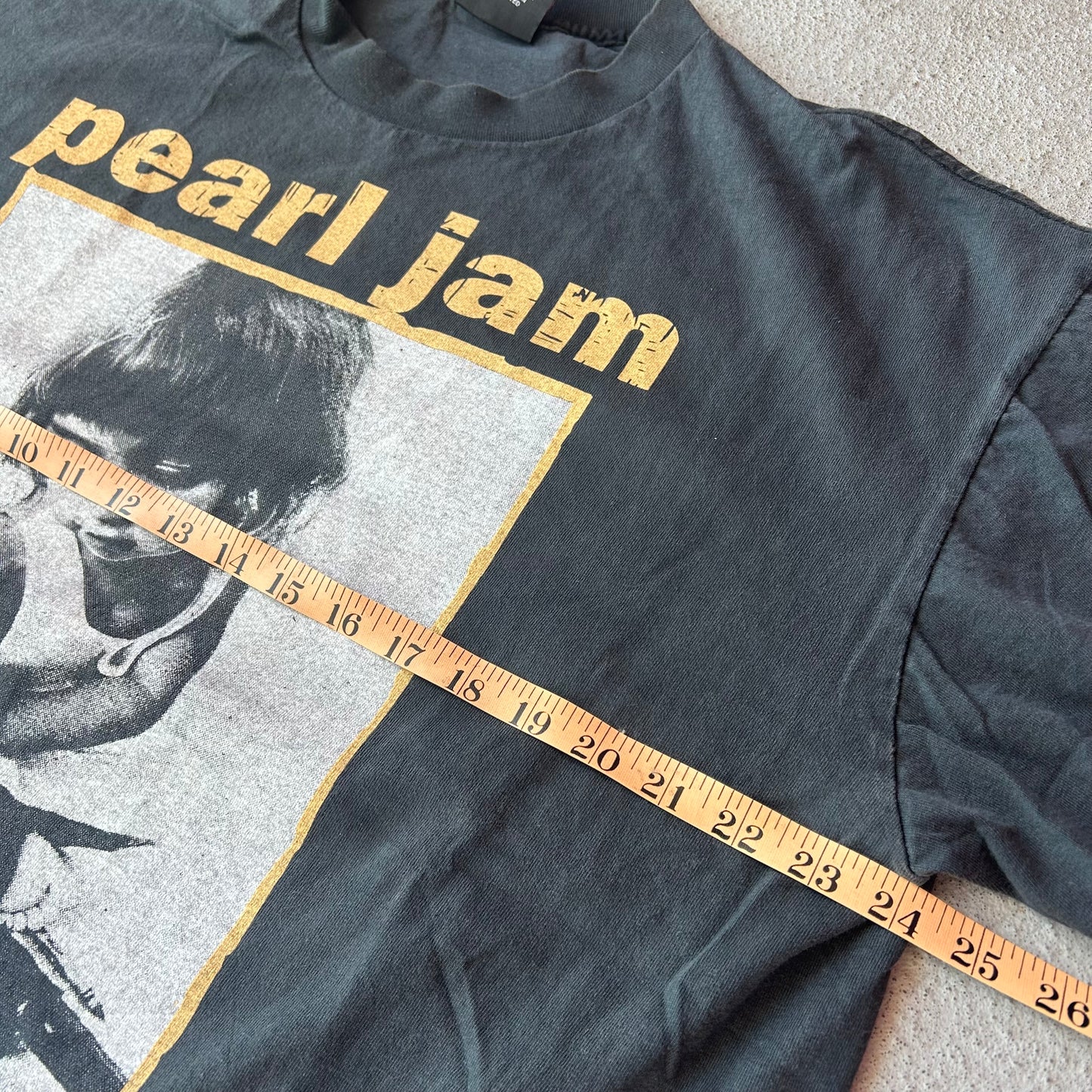 (XL) MODERN* Pearl Jam choice tee