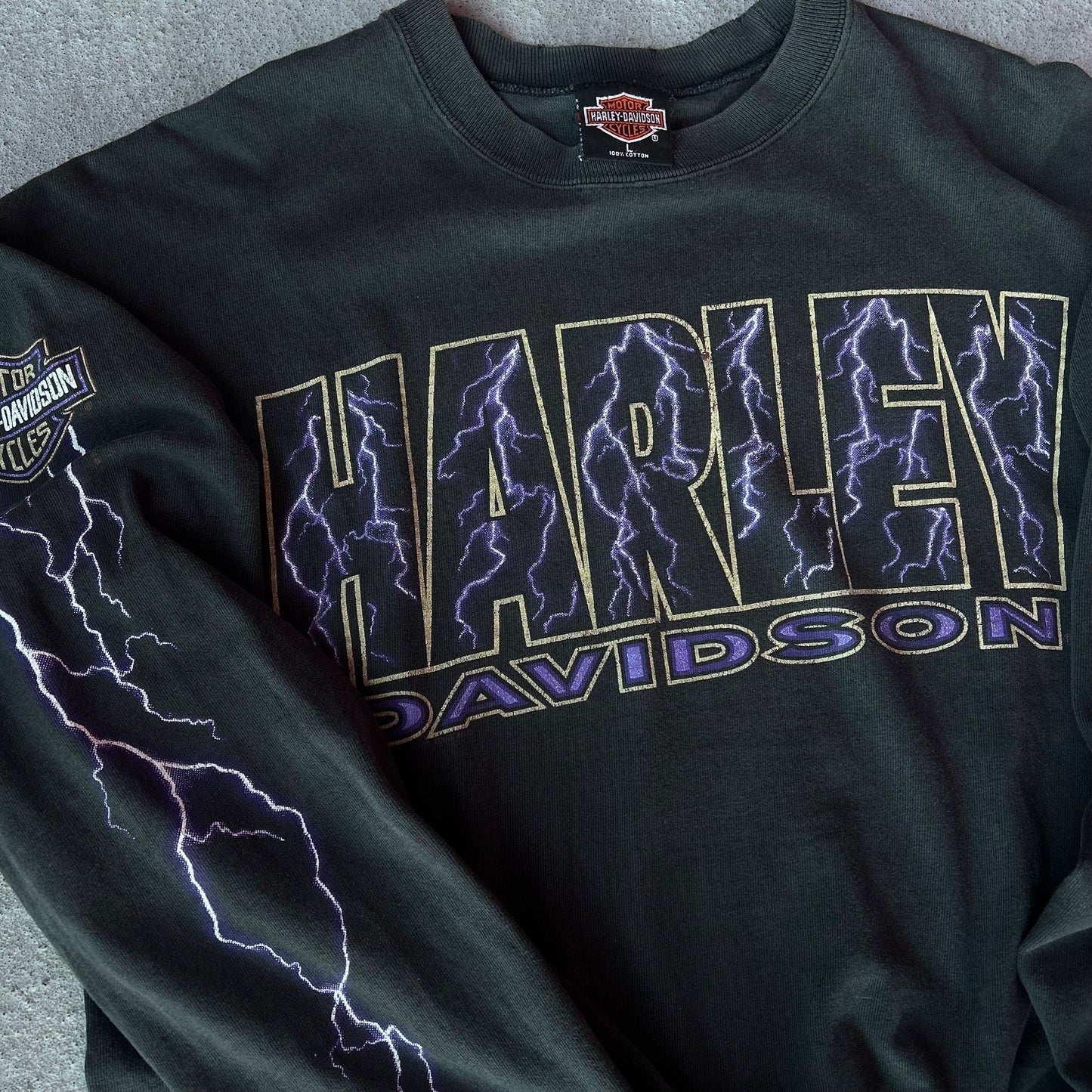 (L) Vintage 1995 Harley Davidson faded lightning longsleeve