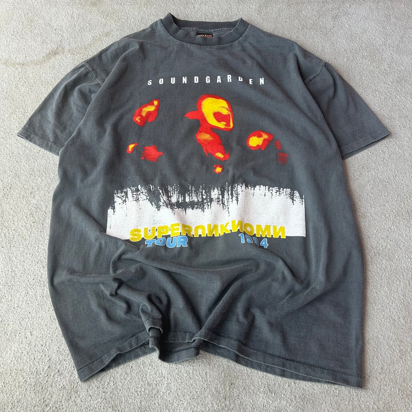 (XL) MODERN soundgarden superunknown tee faded