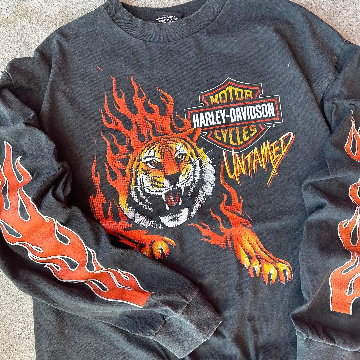 (XL) MODERN untamed flame sleeve Harley tee
