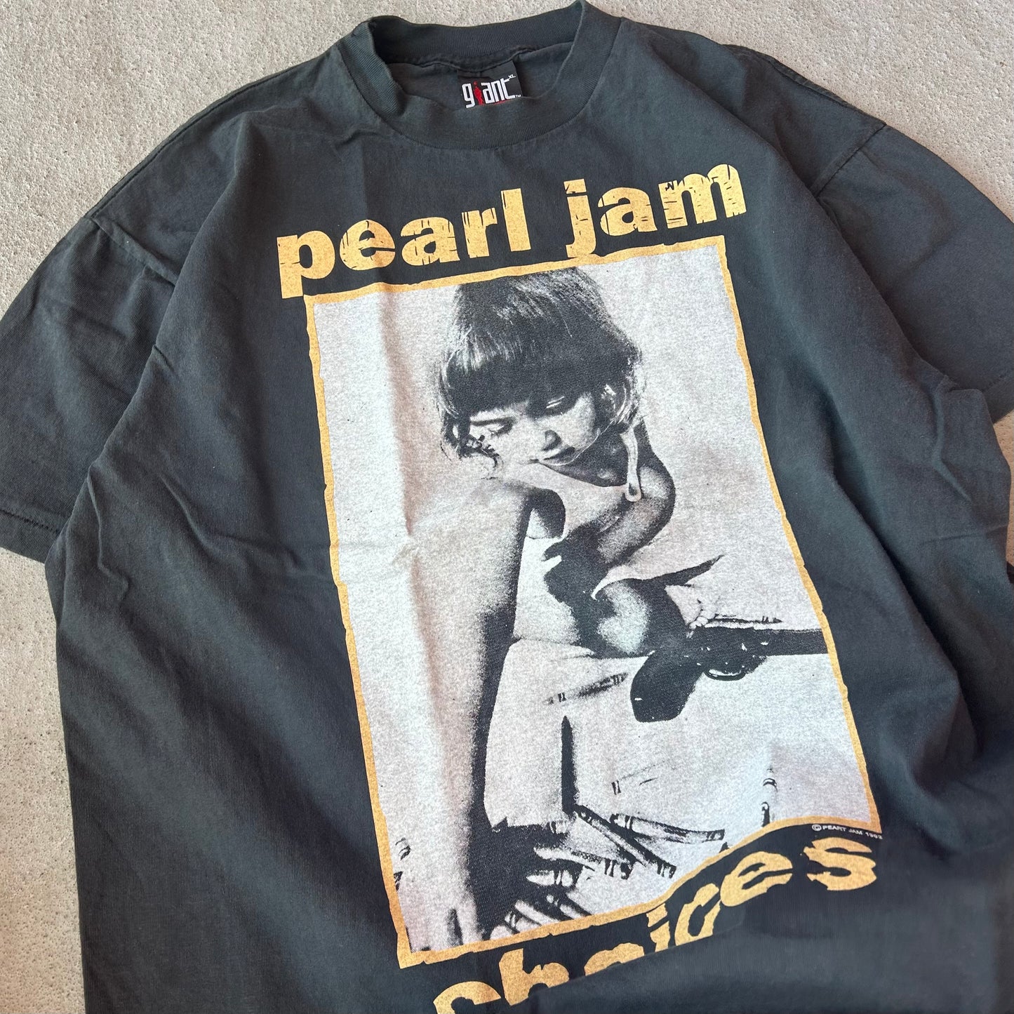 (XL) MODERN* Pearl Jam choice tee