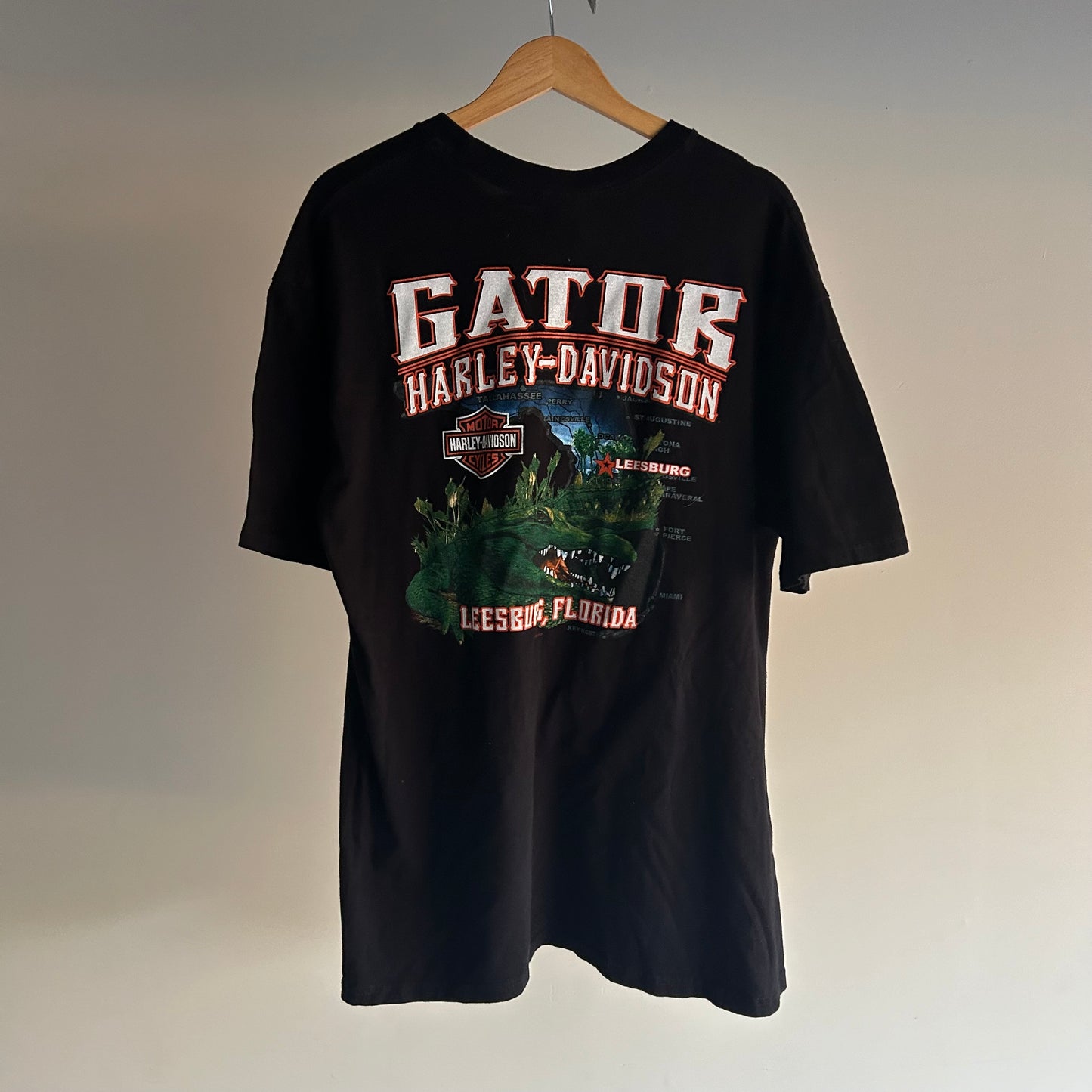 (XL) Y2K gator Harley Davidson tee shirt