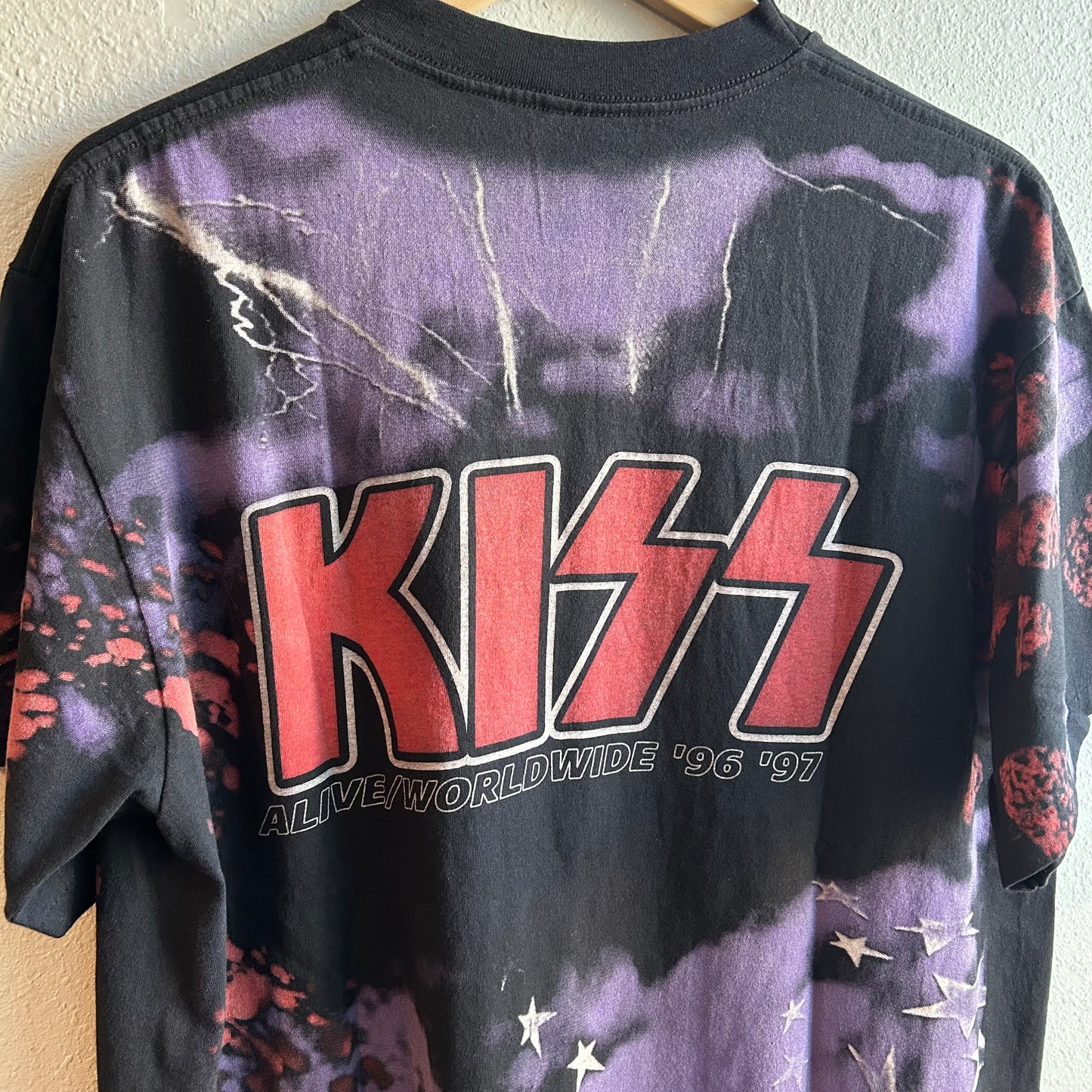 (XL) vintage reprint Kiss aop modern