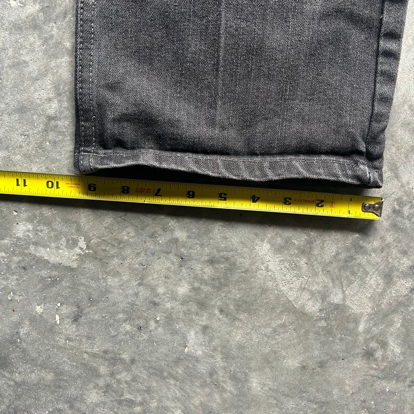 (36x31) enyce Y2K baggy grey wash pants