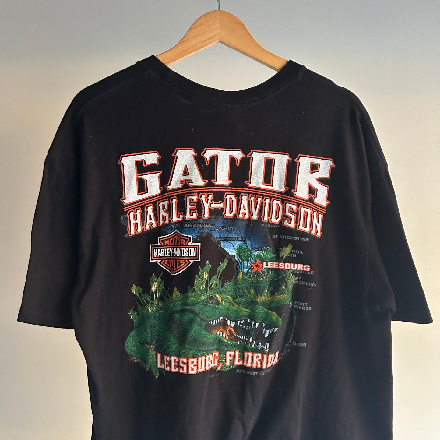 (XL) Y2K gator Harley Davidson tee shirt