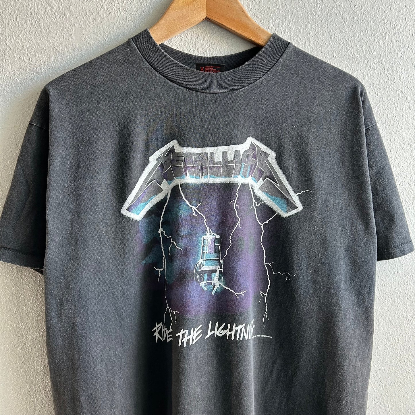 (XL) Metallica ride the lightning modern reprint