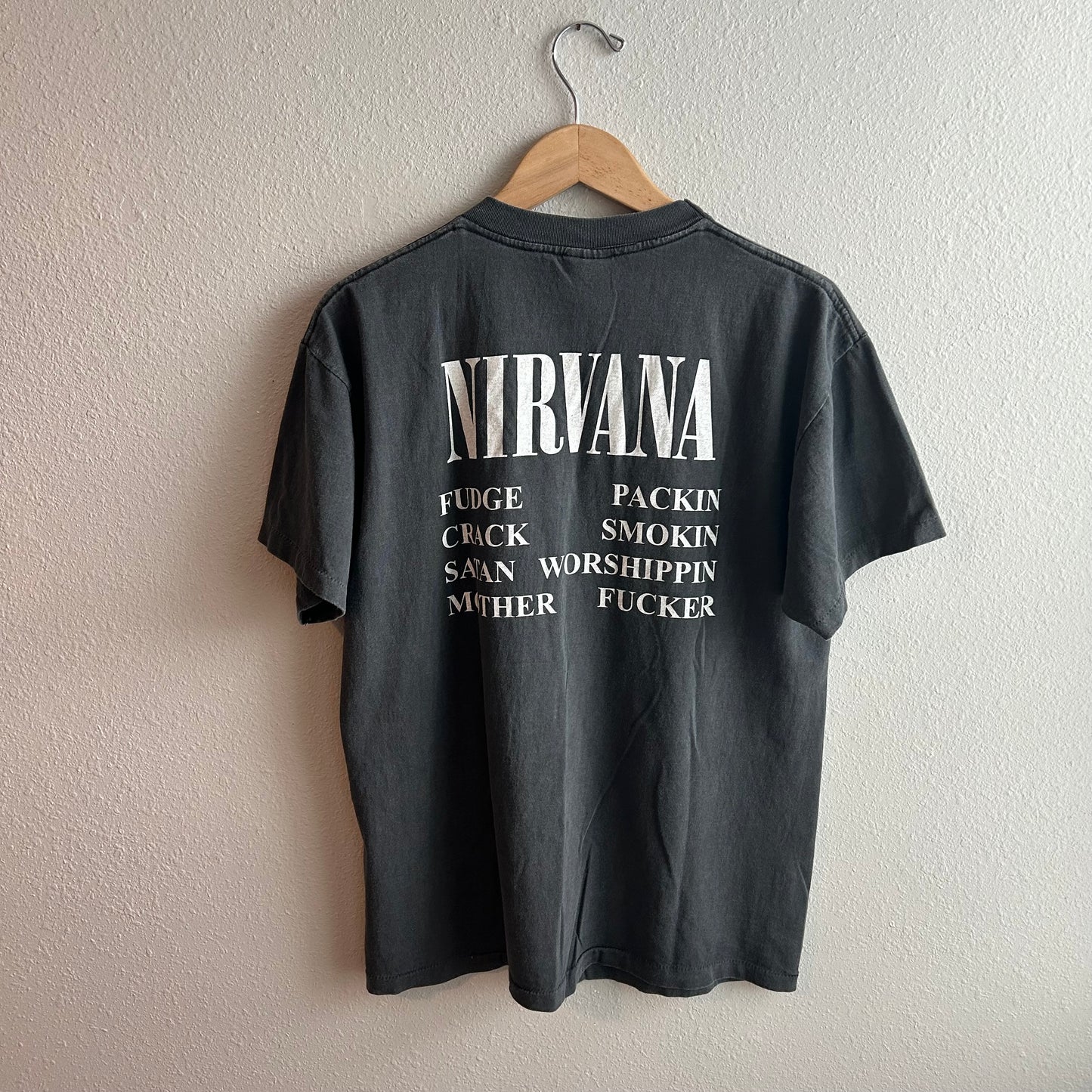 (XL)Vintage Reprint Nirvana incesticide faded tee shirt