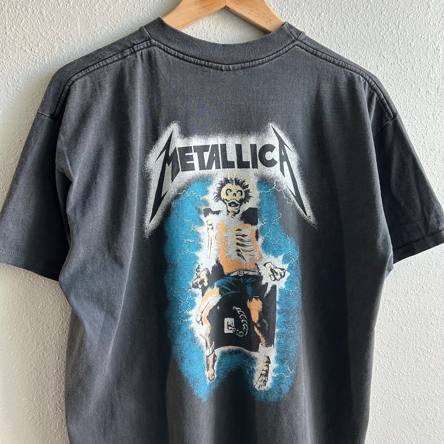 (XL) Metallica ride the lightning modern reprint