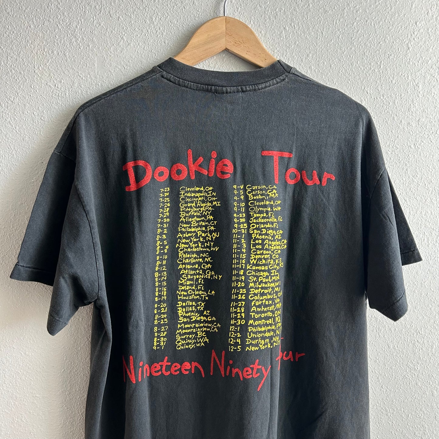 (XL) Green Day dookie tour reprint faded black tee shirt