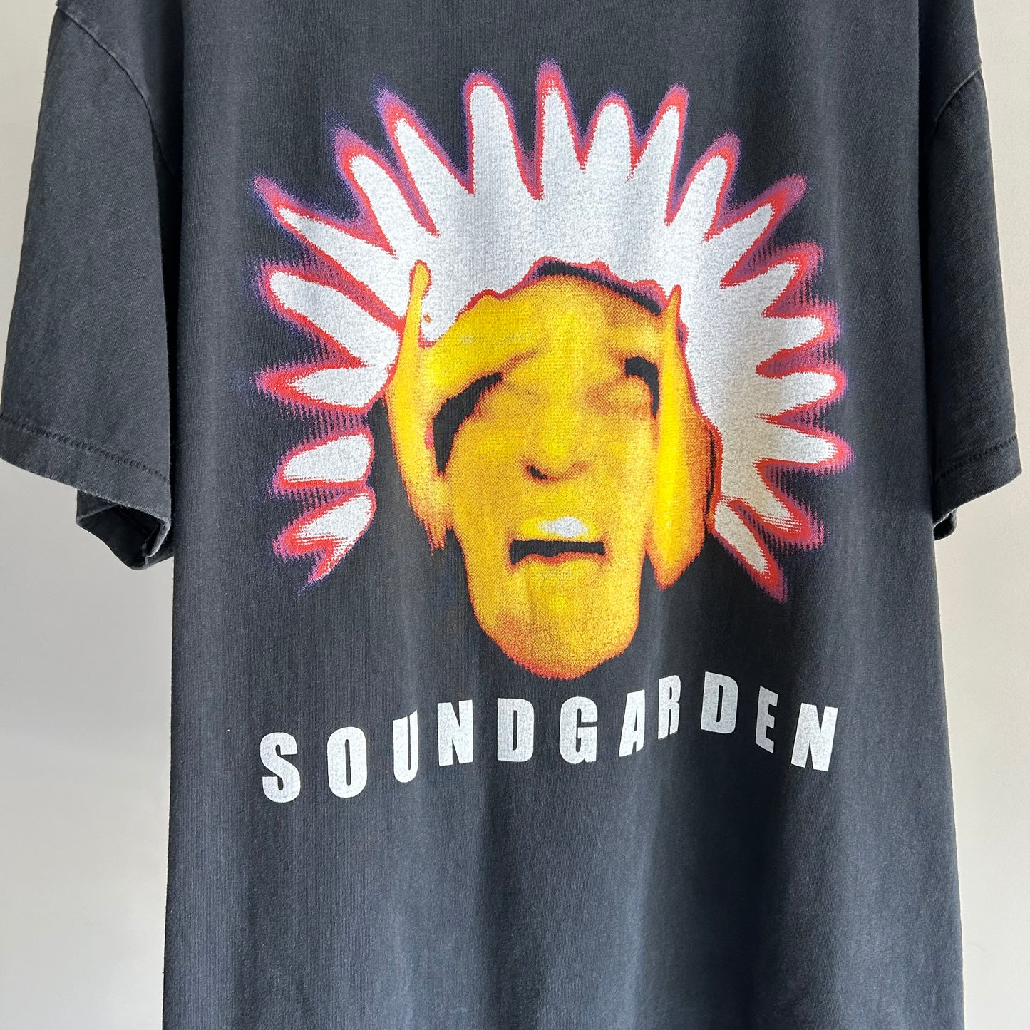 (XL) Soundgarden Black Hole Sun Vintage T-shirt *REPRINT* Brockum Tag Faded Modern