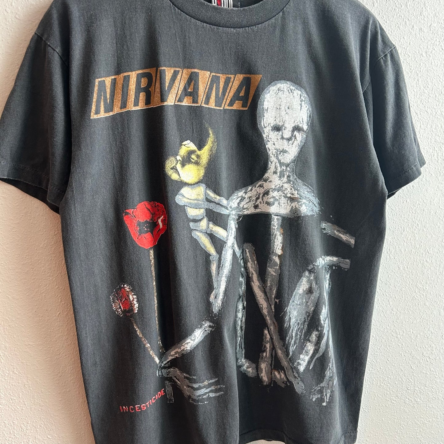 (XL)Vintage Reprint Nirvana incesticide faded tee shirt