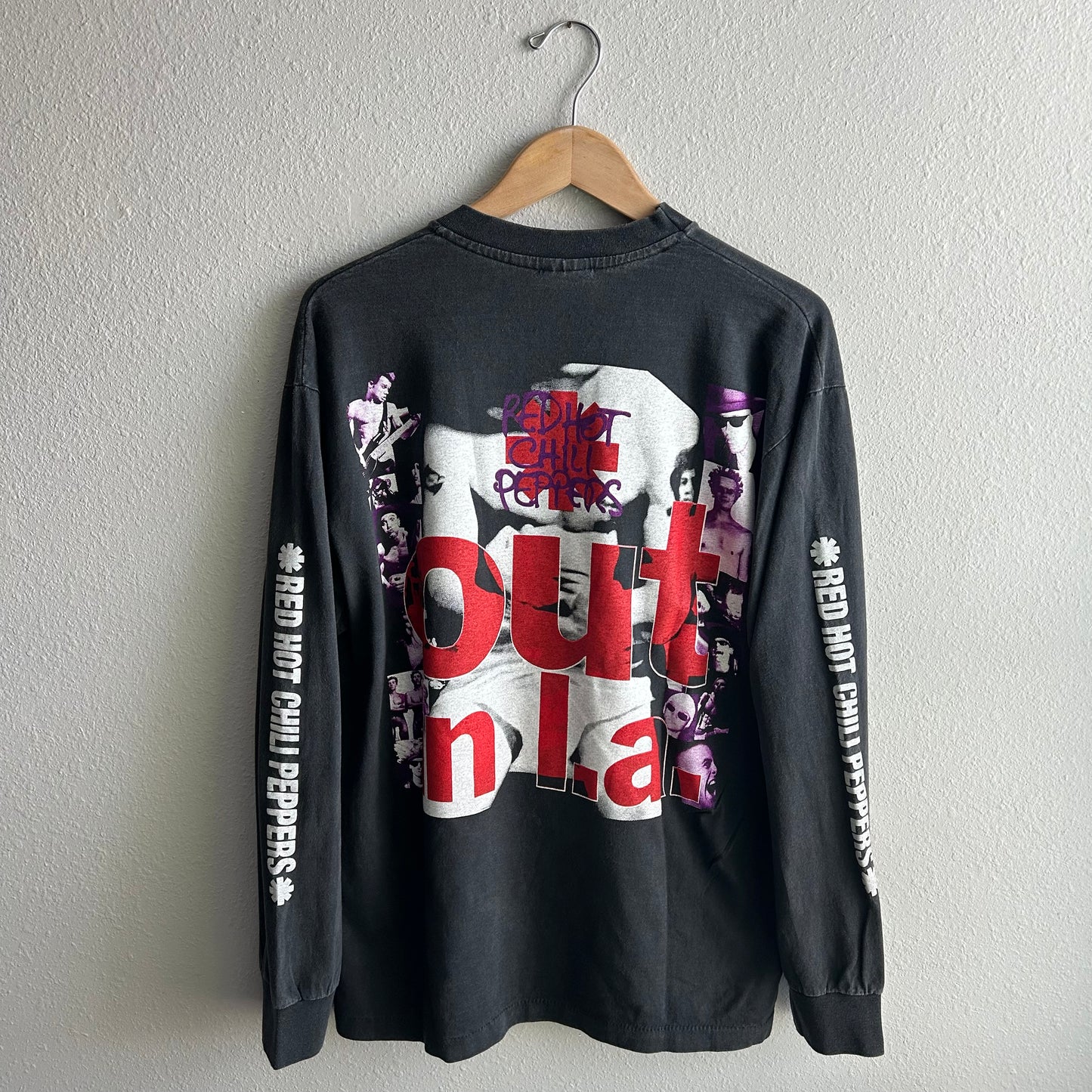 (XL) Red Hot Chili Peppers out in LA Longsleeve tee shirt