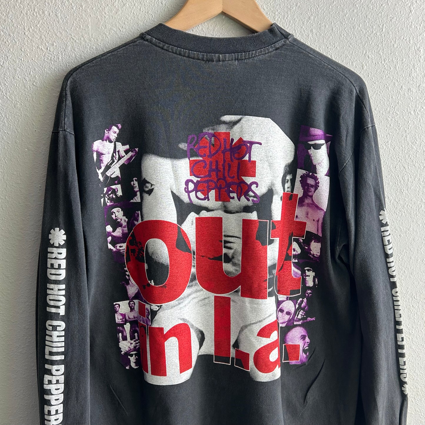 (XL) Red Hot Chili Peppers out in LA Longsleeve tee shirt