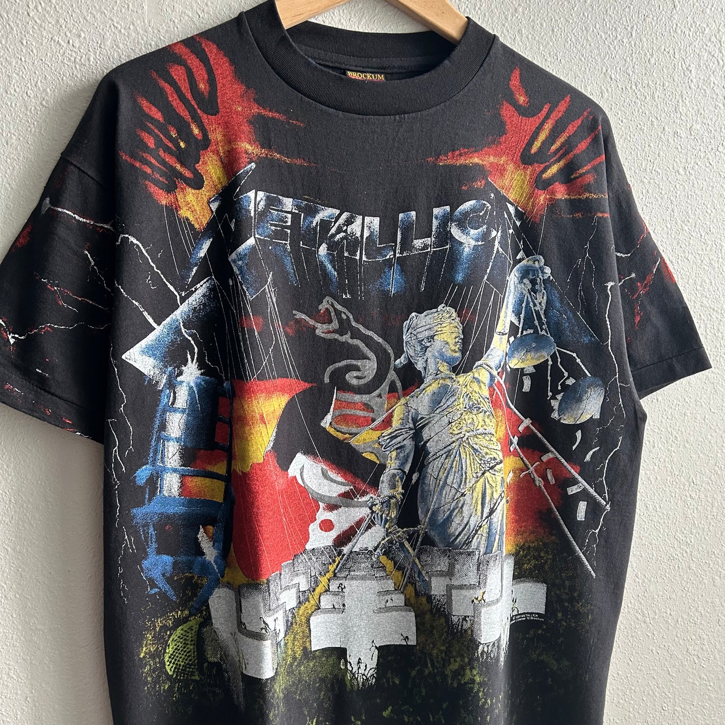 (XL) Metallica Master Of Puppets AOP T Shirt MODERN REPRINT Rare Lightning Brockum