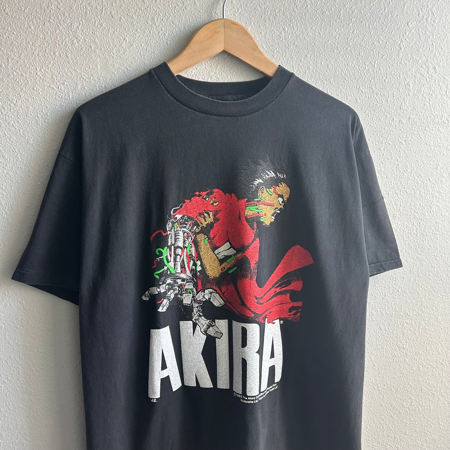 (XL) Akira REPRINT black 1987 screen stars