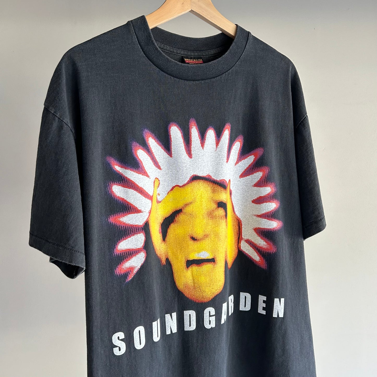 (XL) Soundgarden Black Hole Sun Vintage T-shirt *REPRINT* Brockum Tag Faded Modern