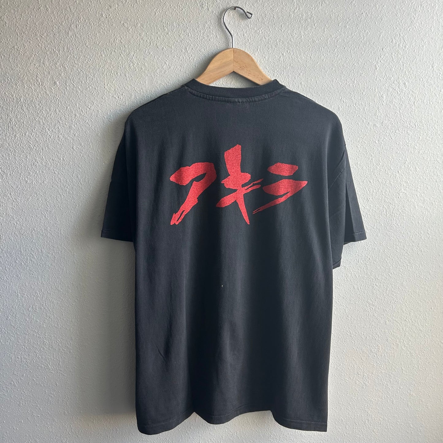 (XL) Akira REPRINT black 1987 screen stars