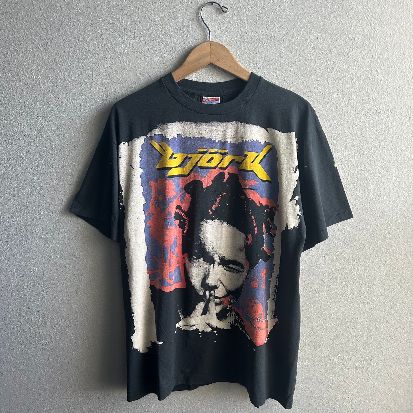 (XL) Bjork reprint mosquitohead tee shirt