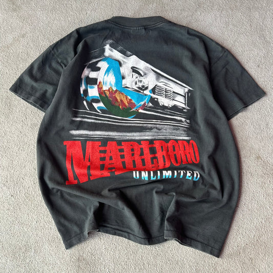 (XL) MODERN* Marlboro train pocket tee