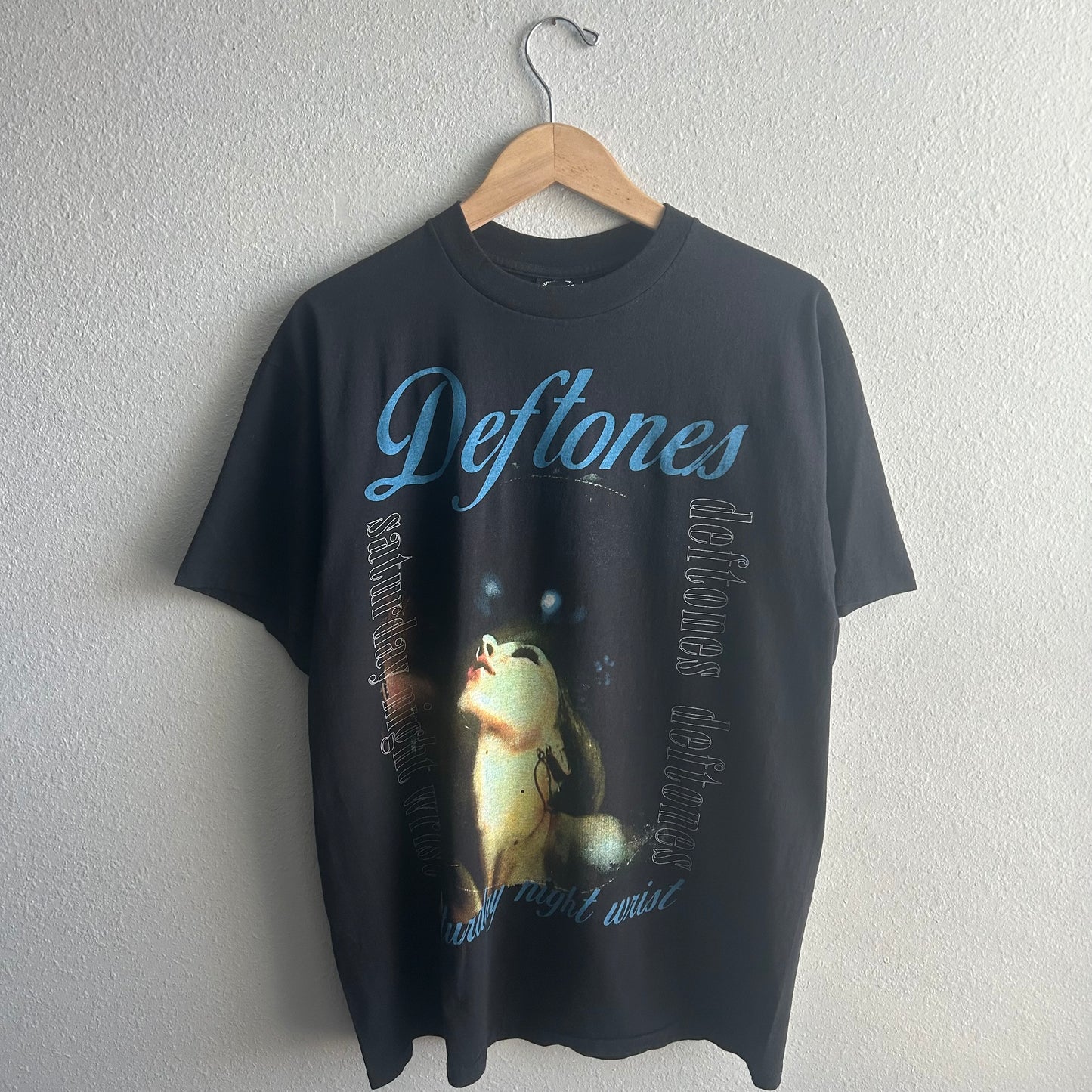 (XL) deftones reprint Saturday night vintage tee shirt