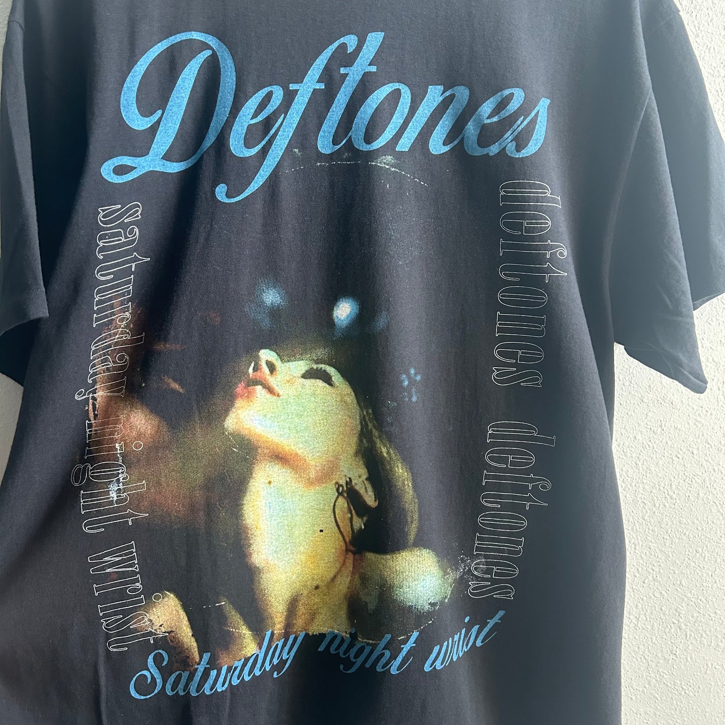 (XL) deftones reprint Saturday night vintage tee shirt